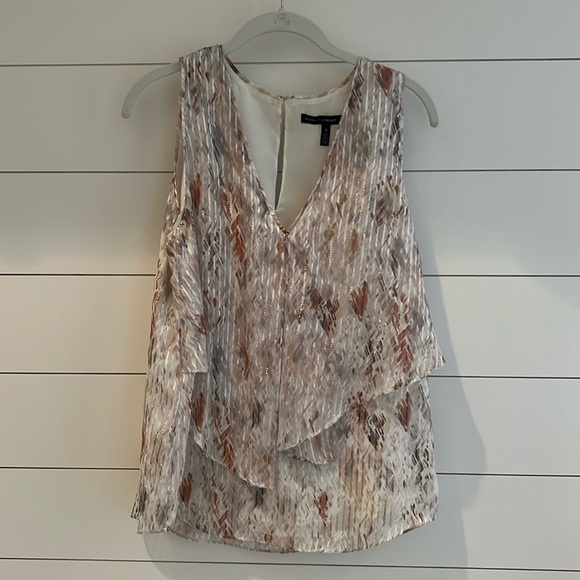 White House Black Market Tank - Picture 1 of 4